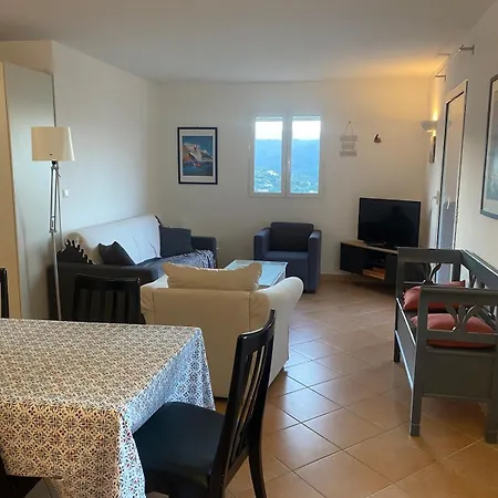 With Splendid Sea View, 2 Bedrooms, 2 Bathrooms *